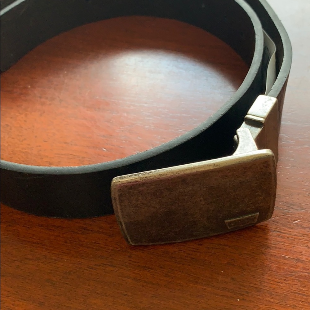 LEVI’s Reversible Black/Brown Belt Size M for Kids